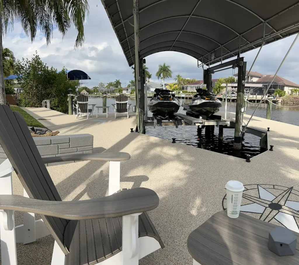 Pontoon, Boat Decks & Docks